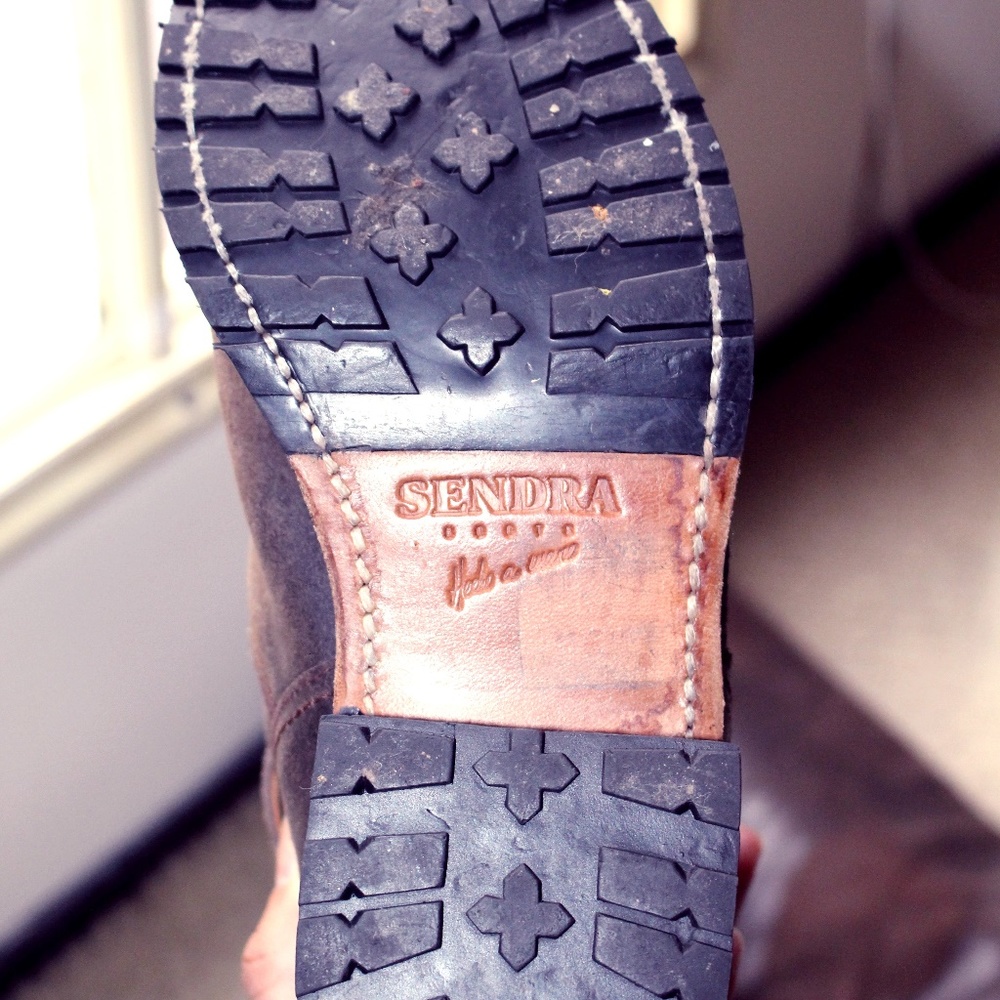 Tall authentic Sendra leather boots